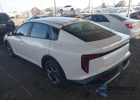 2025 Kia K4 Lxs из США, поврежденный, VIN 3KPFT4DE3SE028271